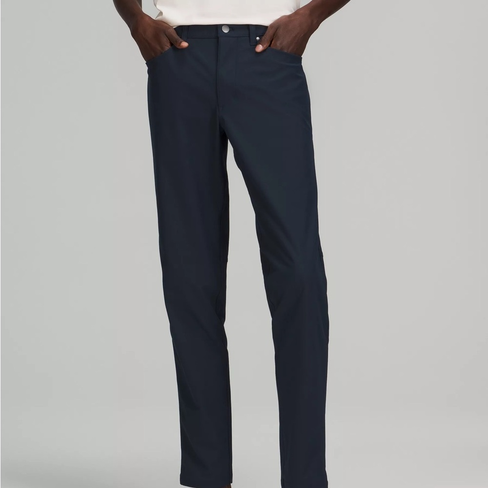 ABC slim fit Lululemon 32” Navy men’s